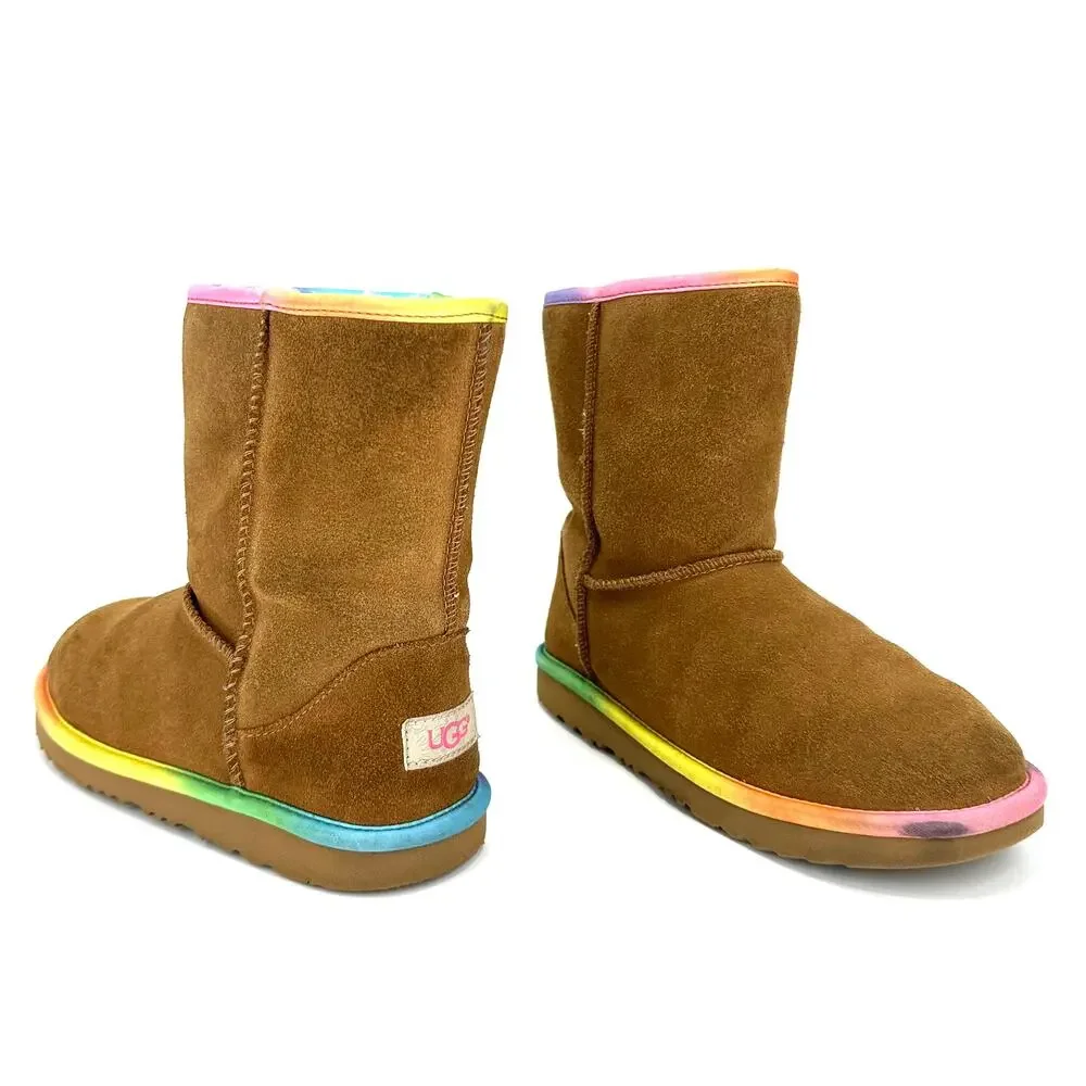 UGG Big Kids Classic Short Rainbow Winter Boot Size 6 Tan Leather Cold Weather